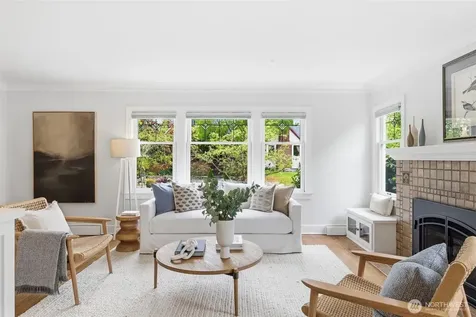 7348 Keen Way N Seattle WA 98103