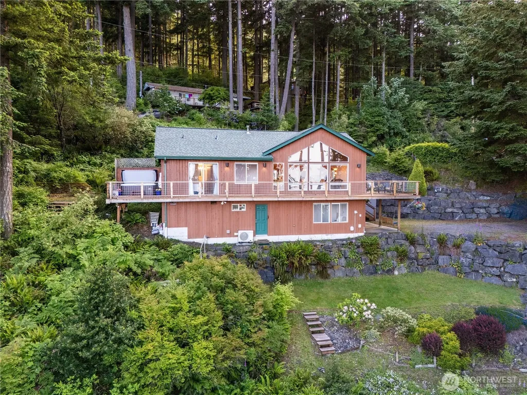 1058 Dana Circle Lummi Island WA 98262