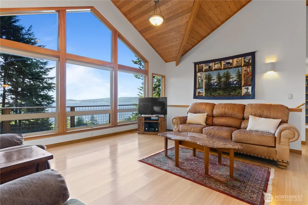 1058 Dana Circle Lummi Island WA 98262