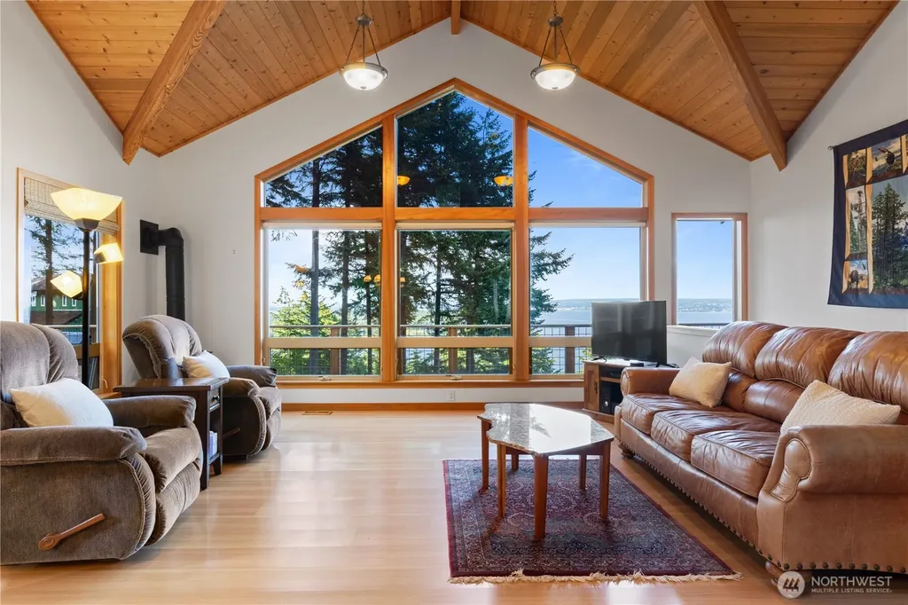 1058 Dana Circle Lummi Island WA 98262