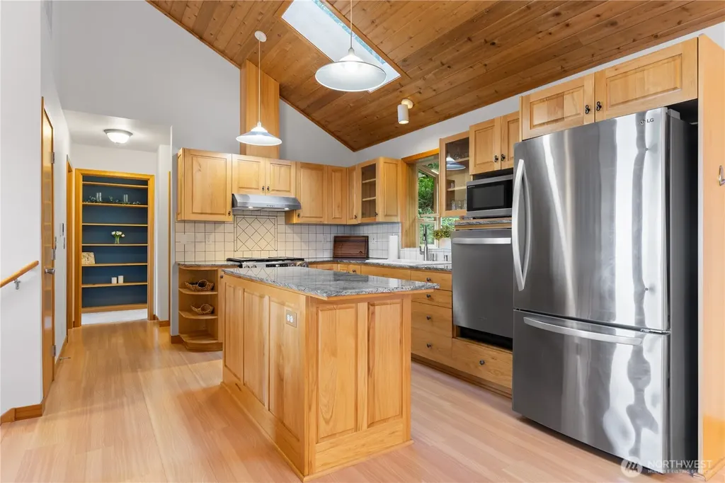 1058 Dana Circle Lummi Island WA 98262