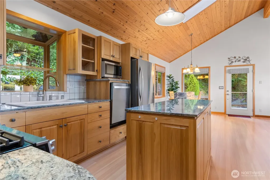 1058 Dana Circle Lummi Island WA 98262