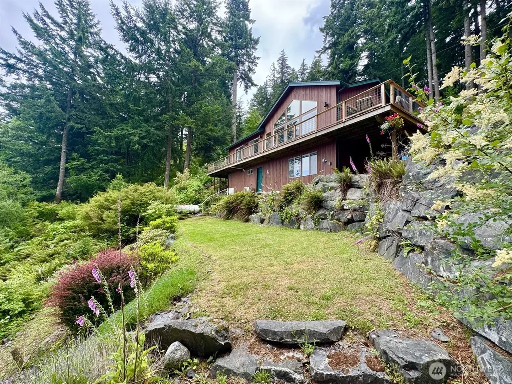 1058 Dana Circle Lummi Island WA 98262