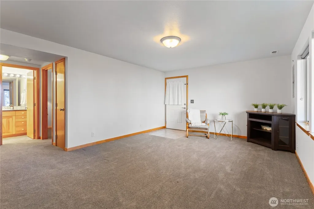 1058 Dana Circle Lummi Island WA 98262