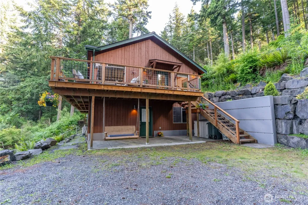 1058 Dana Circle Lummi Island WA 98262