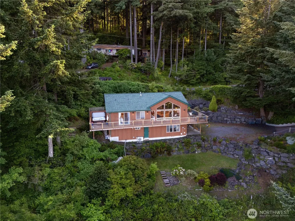 1058 Dana Circle Lummi Island WA 98262