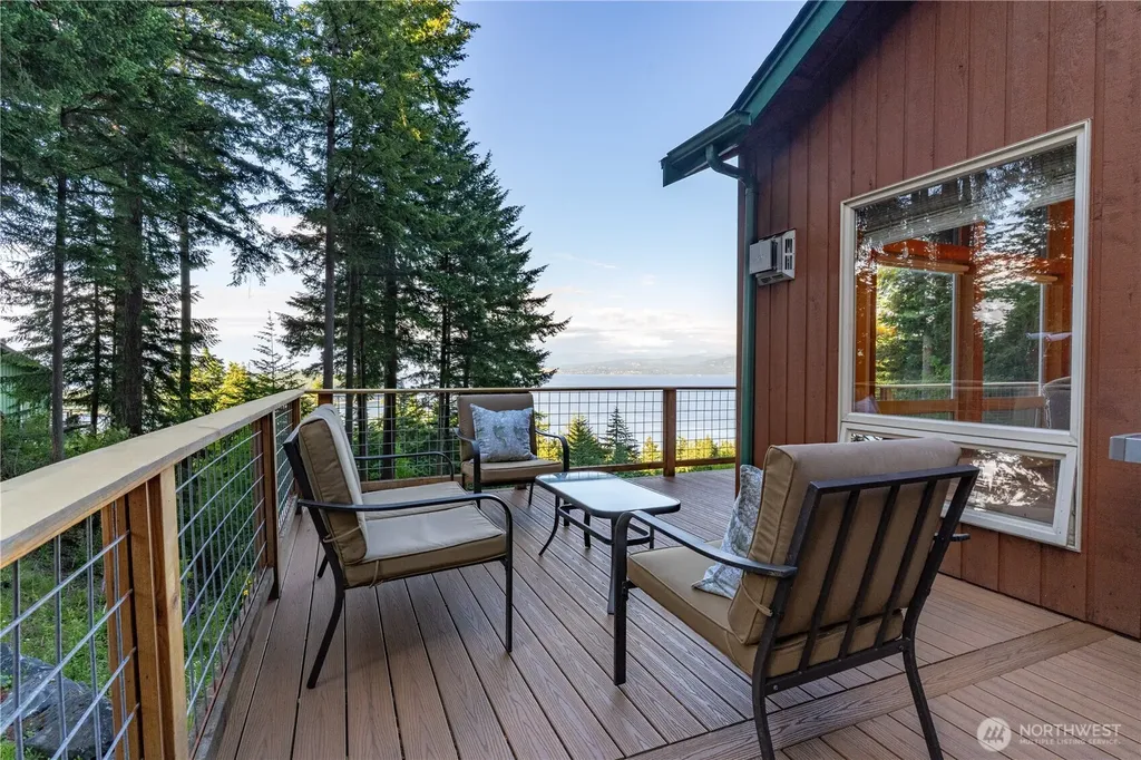 1058 Dana Circle Lummi Island WA 98262