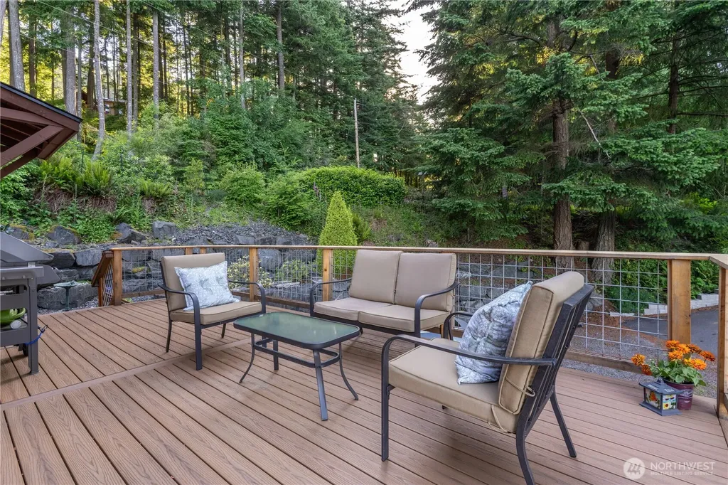 1058 Dana Circle Lummi Island WA 98262