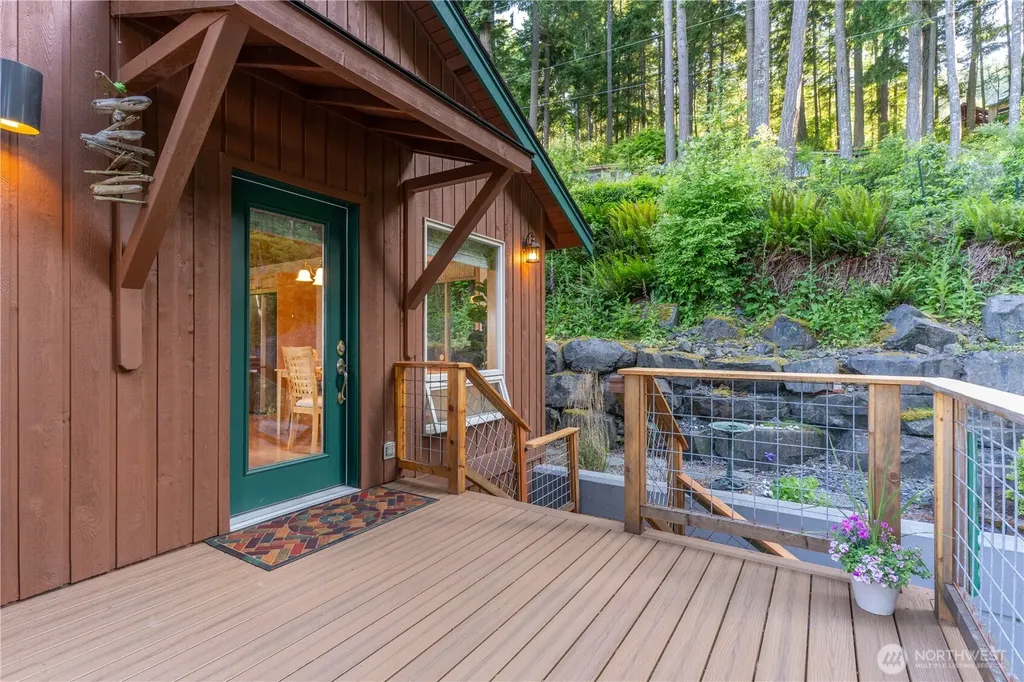 1058 Dana Circle Lummi Island WA 98262