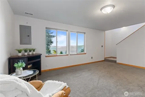 1058 Dana Circle Lummi Island WA 98262