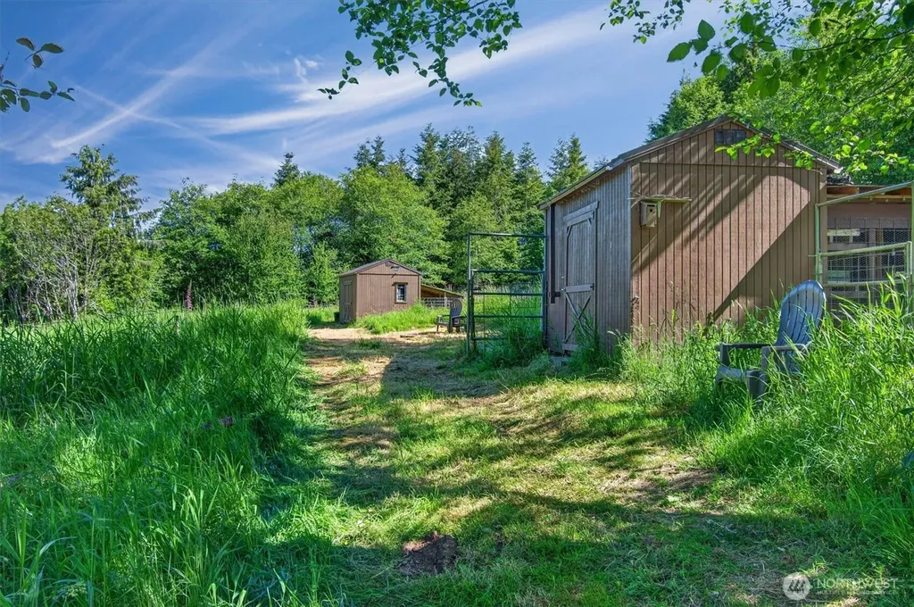 165 Barr Road Rosburg WA 98643
