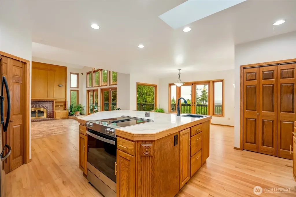 11525 76th Avenue NW Tulalip WA 98271
