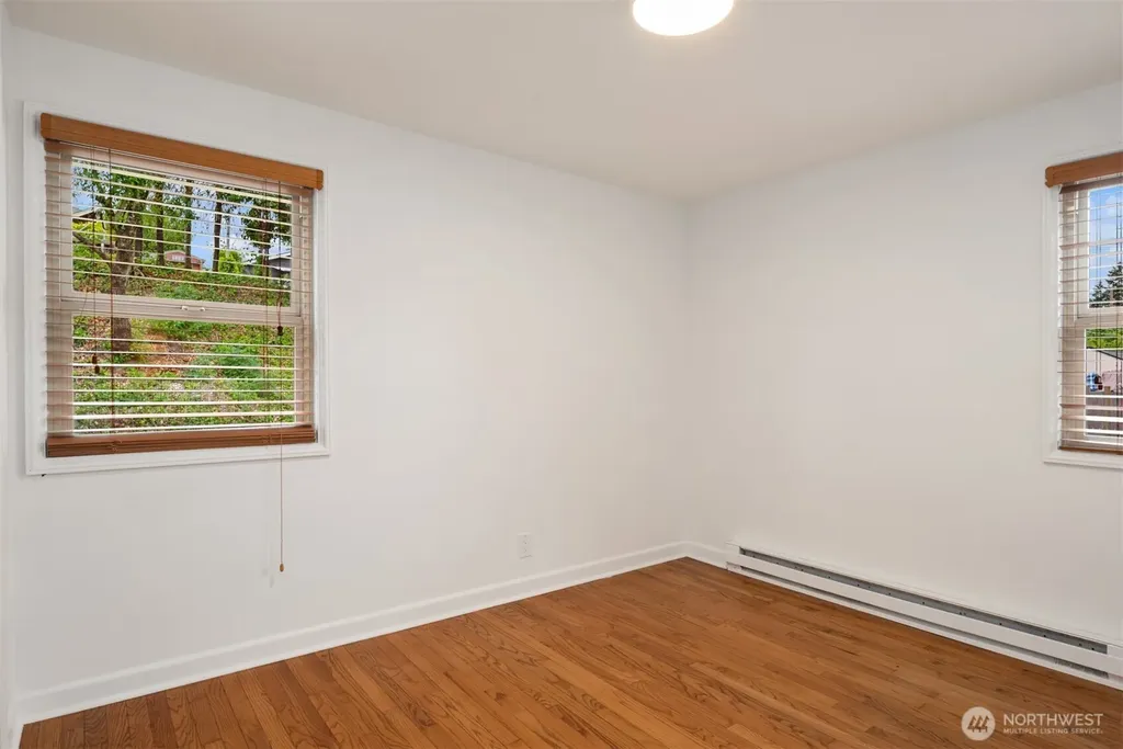 7915 18th Avenue SW Seattle WA 98106