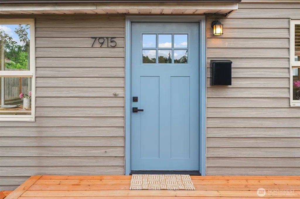 7915 18th Avenue SW Seattle WA 98106