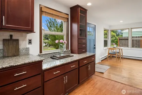 7915 18th Avenue SW Seattle WA 98106