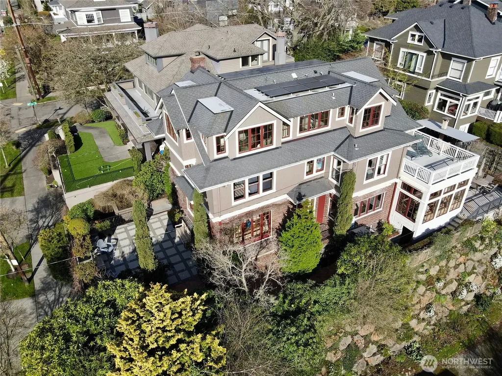 406 Galer Street Seattle WA 98109