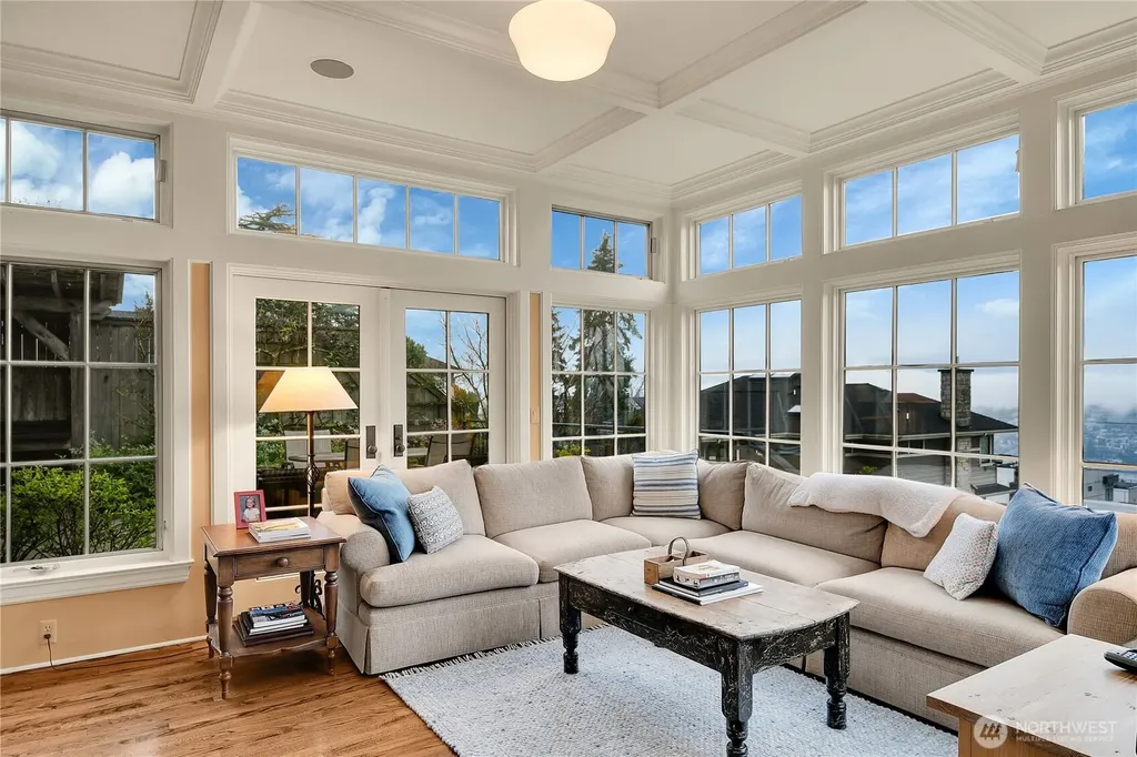 406 Galer Street Seattle WA 98109