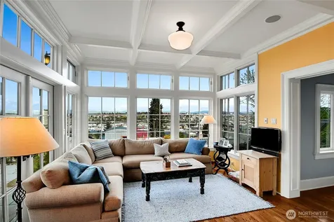406 Galer Street Seattle WA 98109