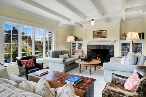406 Galer Street Seattle WA 98109