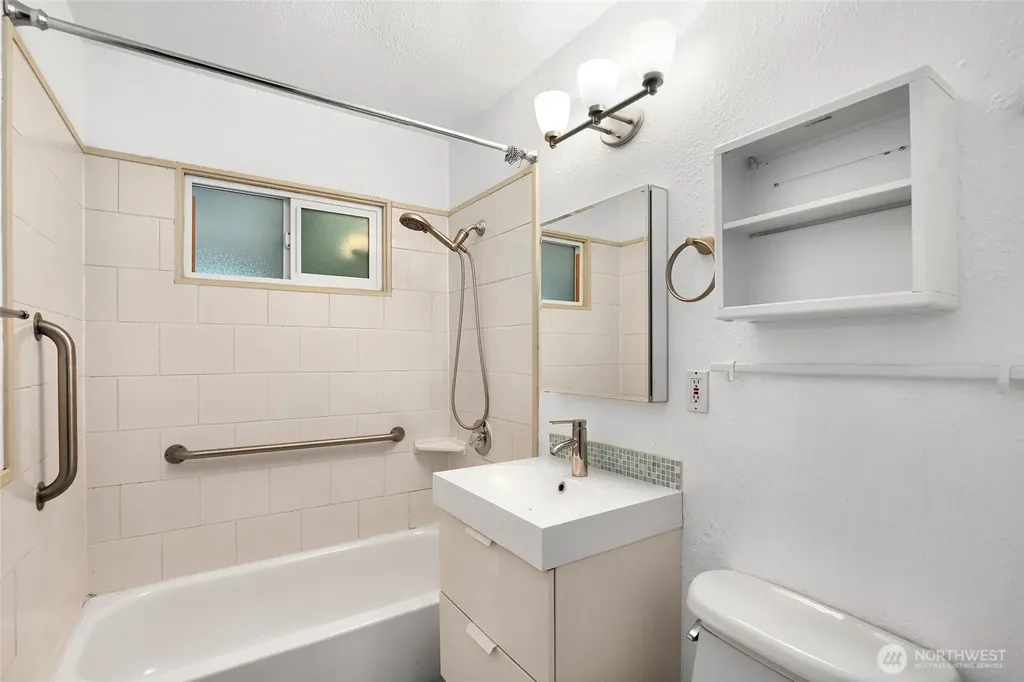 3601 67th Avenue W University Place WA 98466