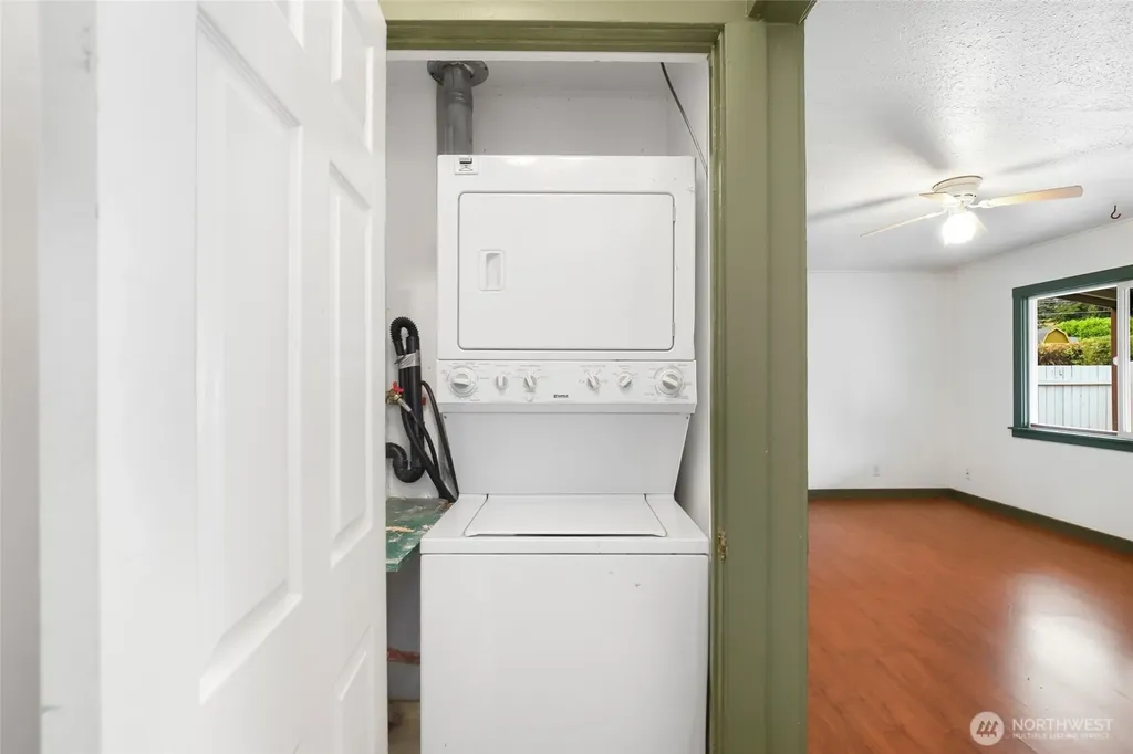 3601 67th Avenue W University Place WA 98466