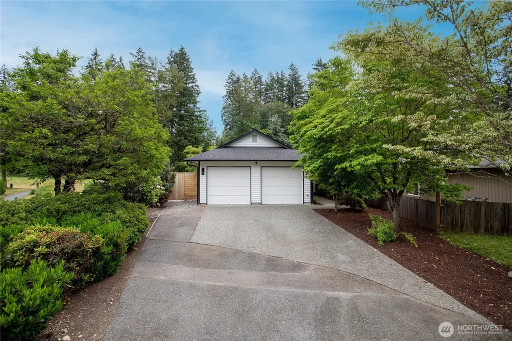 21927 SE 237th Street Maple Valley WA 98038