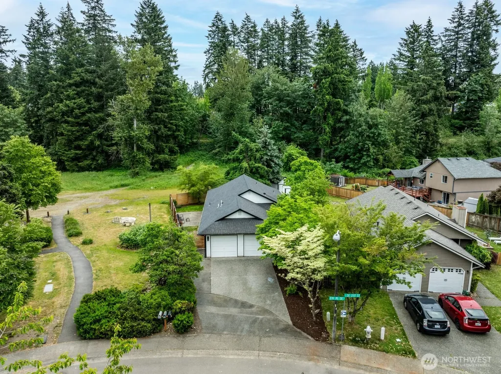 21927 SE 237th Street Maple Valley WA 98038