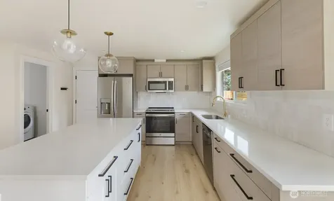21927 SE 237th Street Maple Valley WA 98038