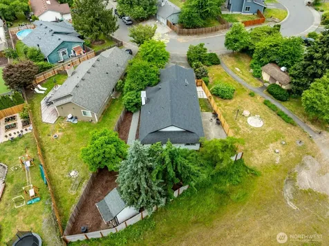 21927 SE 237th Street Maple Valley WA 98038
