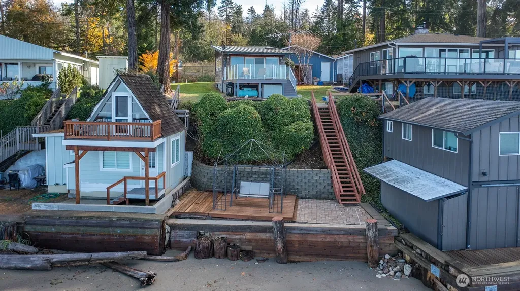 19422 Soundview Drive NW Stanwood WA 98292