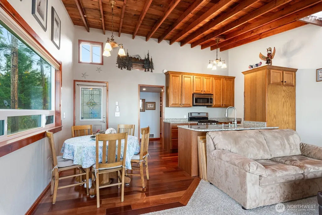 19422 Soundview Drive NW Stanwood WA 98292
