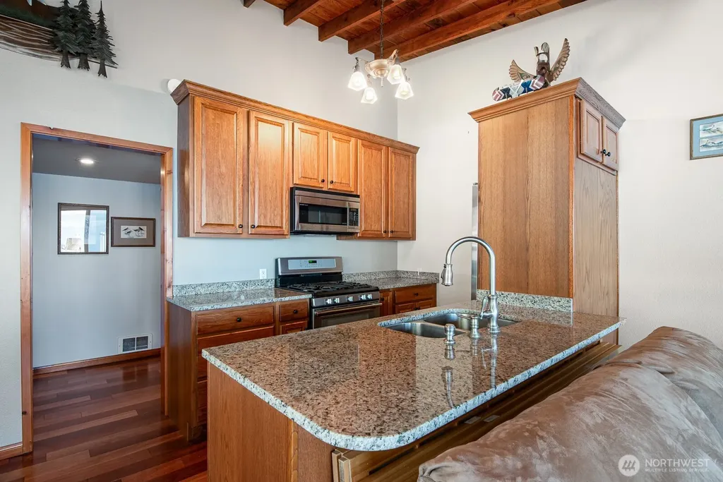 19422 Soundview Drive NW Stanwood WA 98292