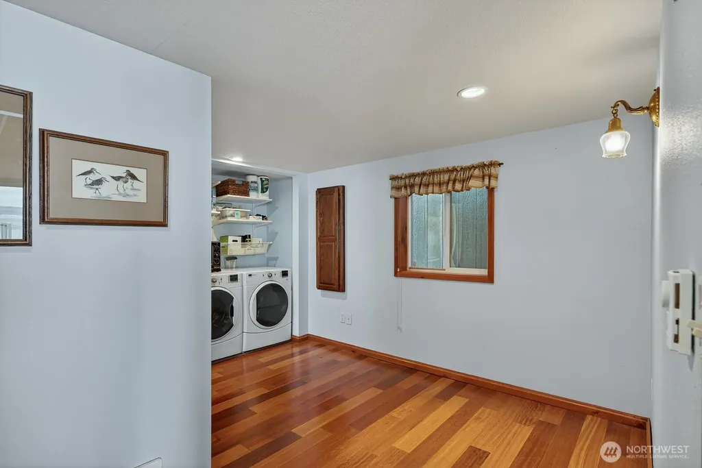 19422 Soundview Drive NW Stanwood WA 98292