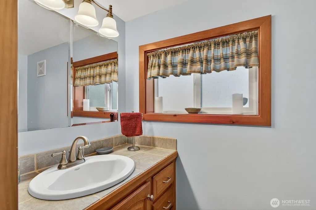 19422 Soundview Drive NW Stanwood WA 98292