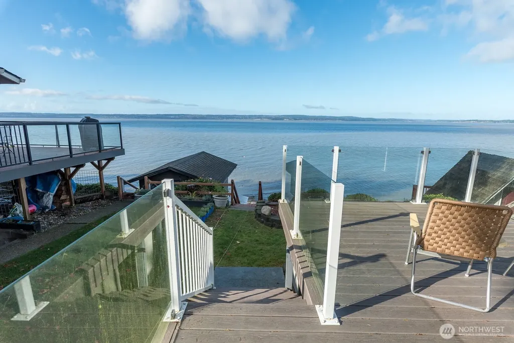19422 Soundview Drive NW Stanwood WA 98292