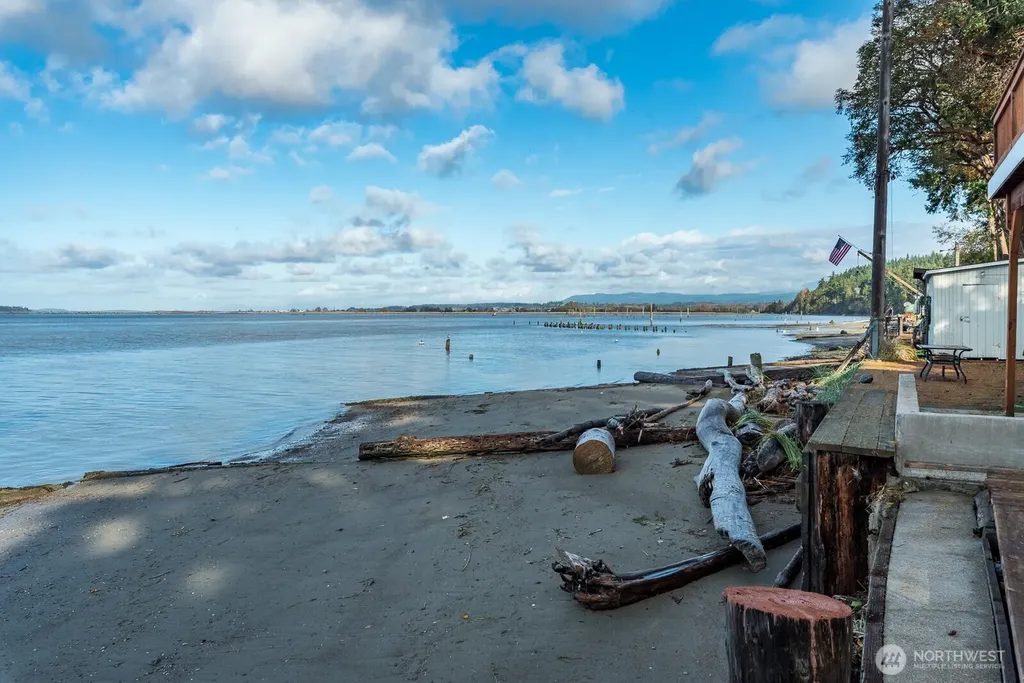 19422 Soundview Drive NW Stanwood WA 98292
