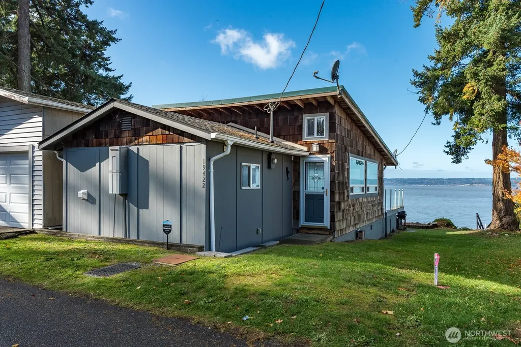 19422 Soundview Drive NW Stanwood WA 98292