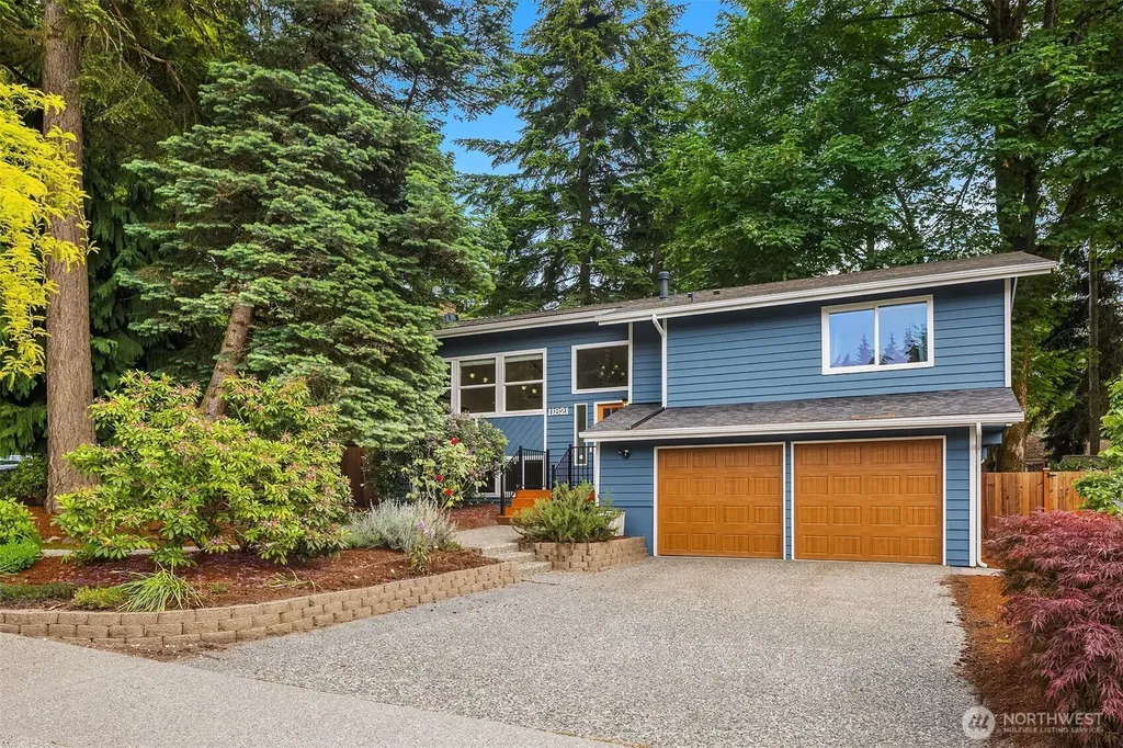 11821 SE 67th Place Bellevue WA 98006