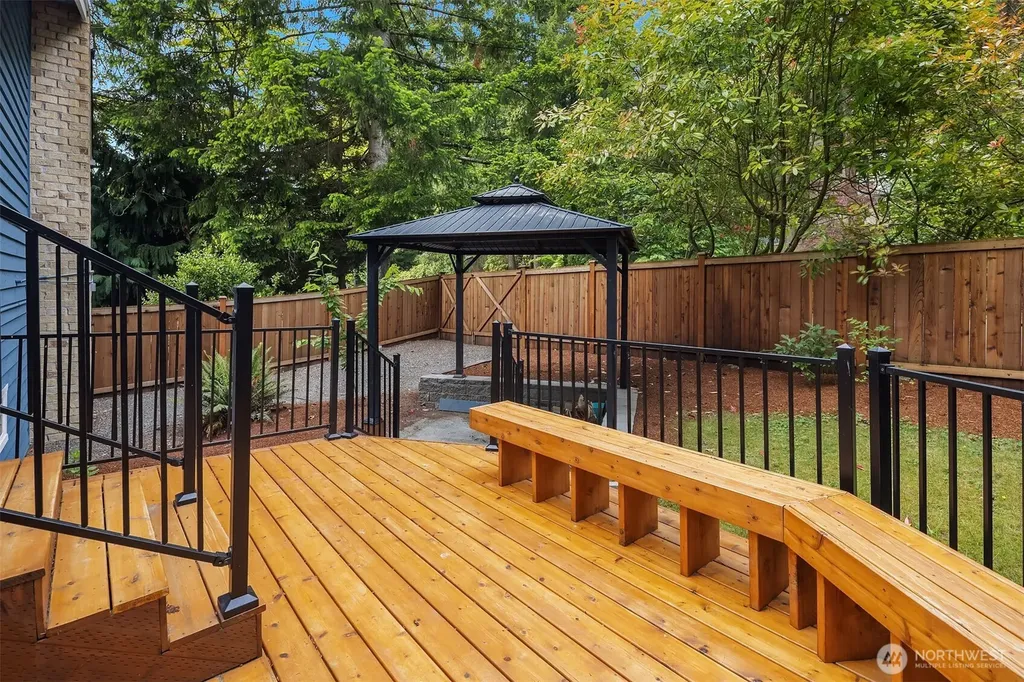 11821 SE 67th Place Bellevue WA 98006