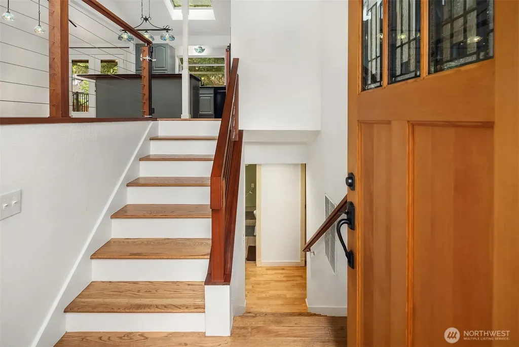 11821 SE 67th Place Bellevue WA 98006