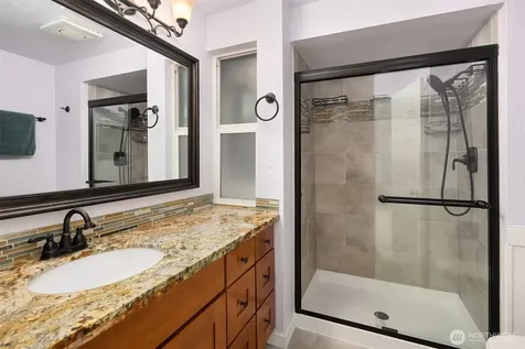 11821 SE 67th Place Bellevue WA 98006
