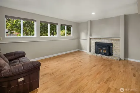 11821 SE 67th Place Bellevue WA 98006