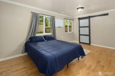 11821 SE 67th Place Bellevue WA 98006