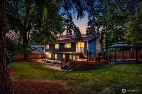 11821 SE 67th Place Bellevue WA 98006