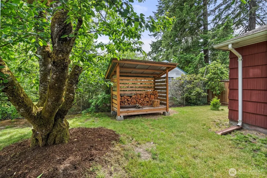 12423 Lake City Boulevard Lakewood WA 98498