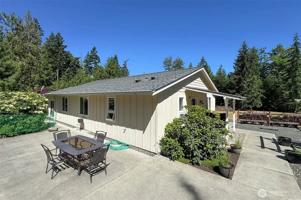 5541 S Doss Road Port Angeles WA 98362