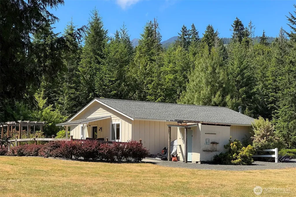 5541 S Doss Road Port Angeles WA 98362