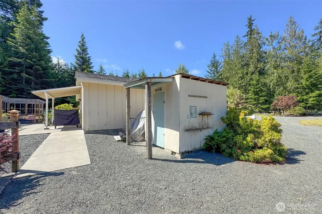 5541 S Doss Road Port Angeles WA 98362