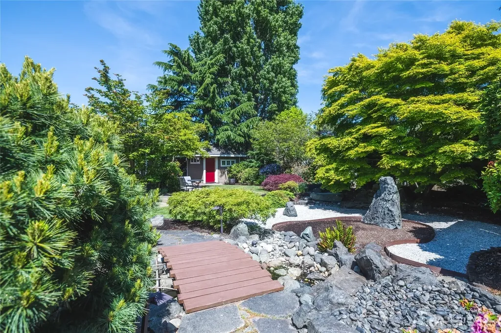 809 33rd Street Anacortes WA 98221