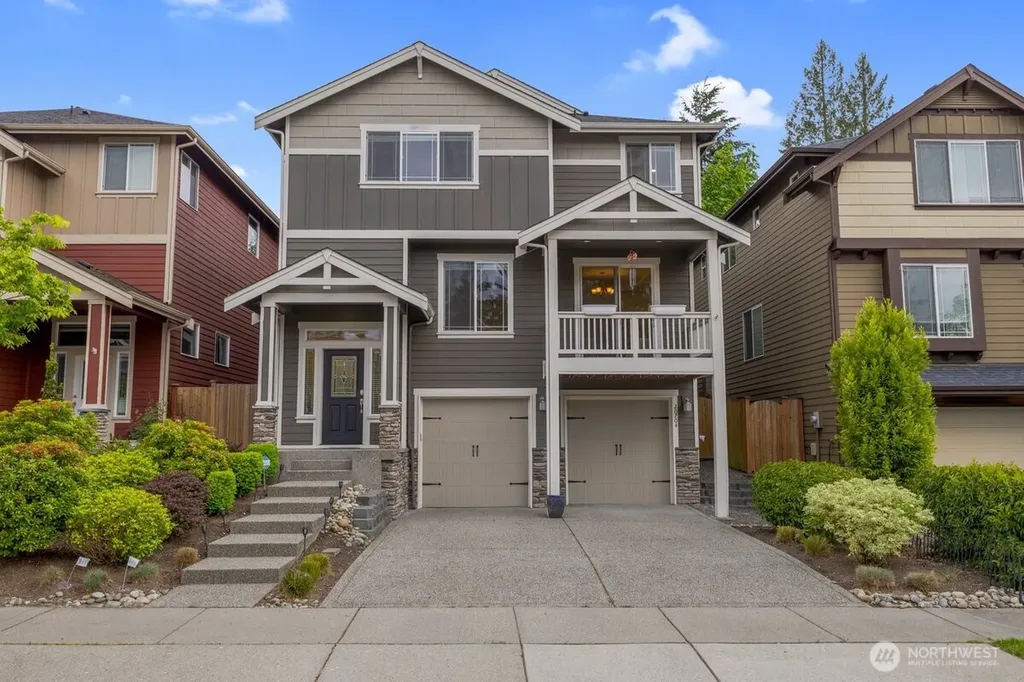 20704 2nd Avenue W Lynnwood WA 98036